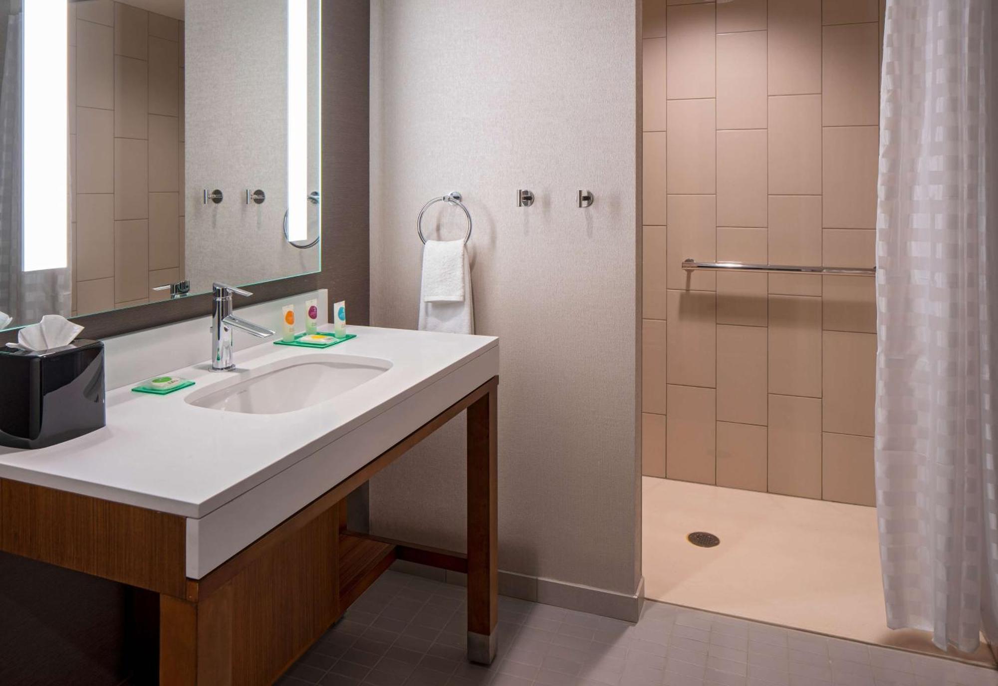 Hyatt Place Indianapolis Downtown エクステリア 写真
