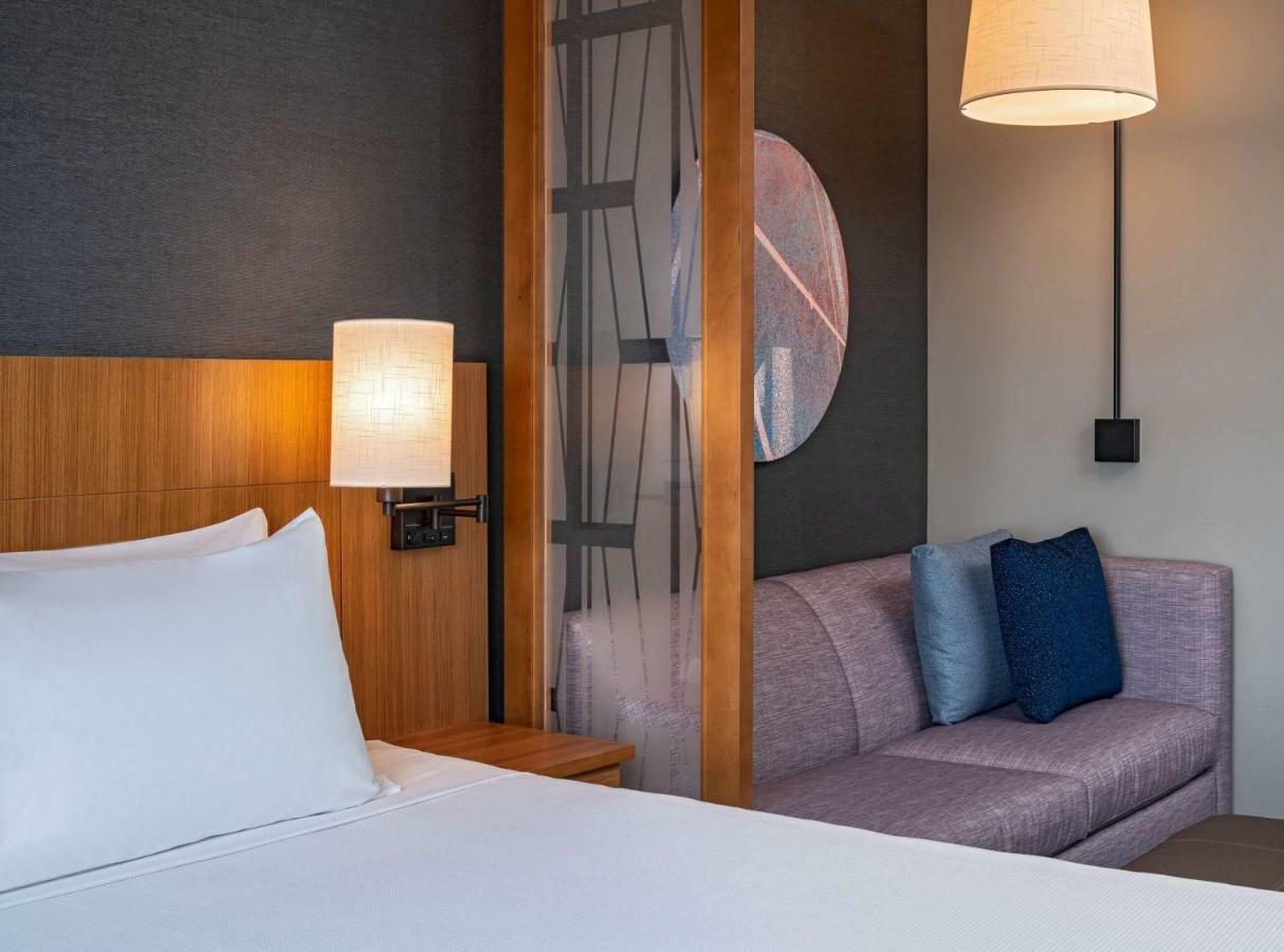 Hyatt Place Indianapolis Downtown エクステリア 写真