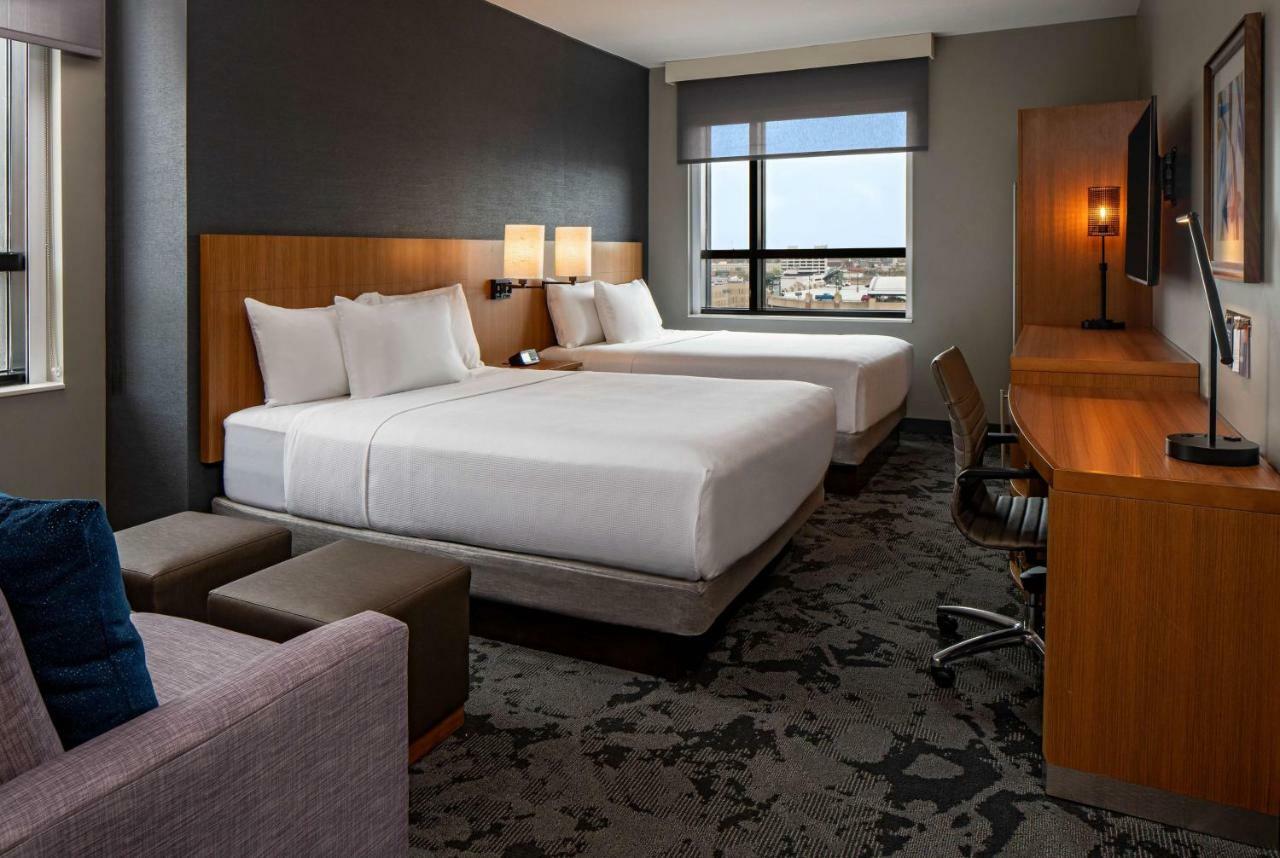 Hyatt Place Indianapolis Downtown エクステリア 写真