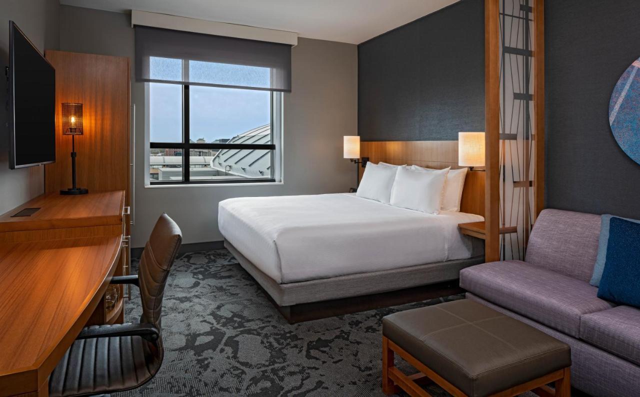 Hyatt Place Indianapolis Downtown エクステリア 写真